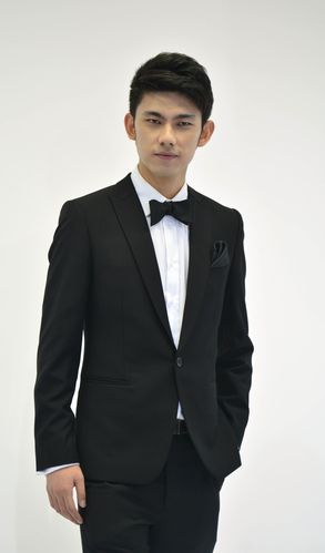 邹琼华 视觉与舞美负责人